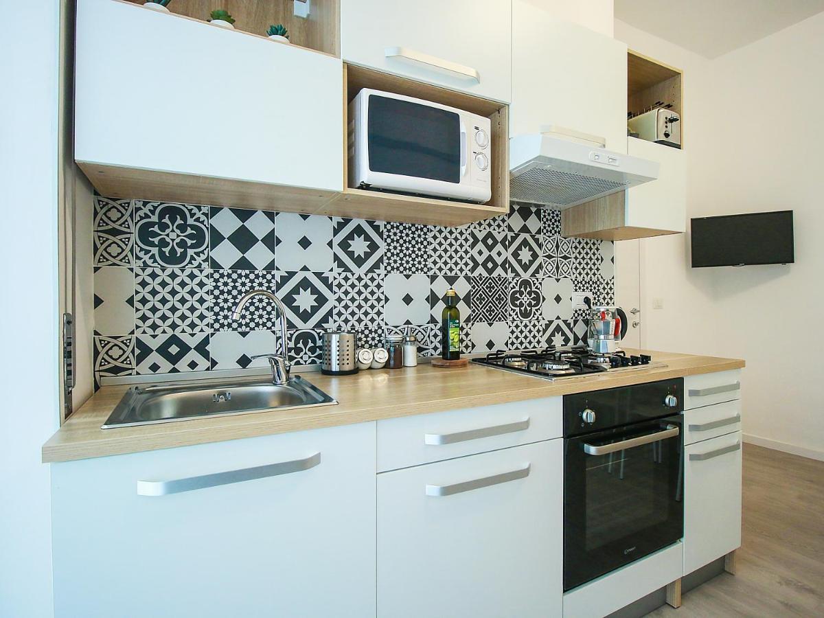 Chilometrozero Luxury Apartment Наполи Екстериор снимка