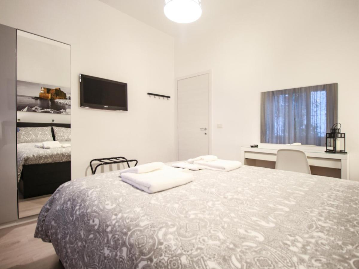 Chilometrozero Luxury Apartment Наполи Екстериор снимка