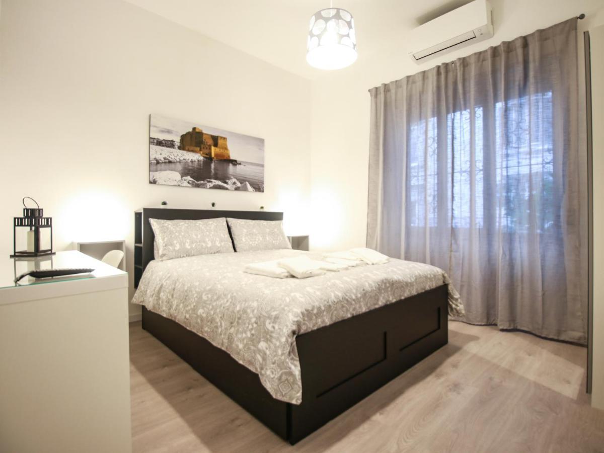 Chilometrozero Luxury Apartment Наполи Екстериор снимка